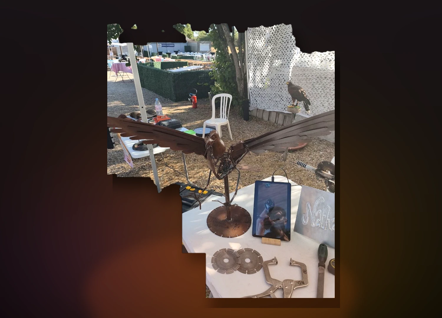 Sculpture d'oiseau en métal recyclé réalisée par MA79